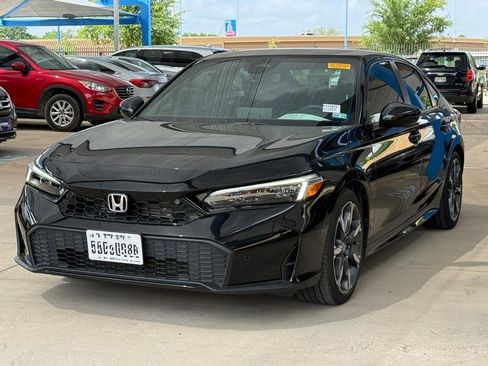 Used 2025 Honda Civic Sport Touring image 2