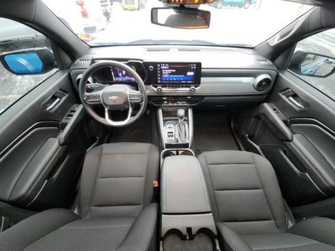 Used 2023 Chevrolet Colorado LT w/ LT Convenience Package II image 24