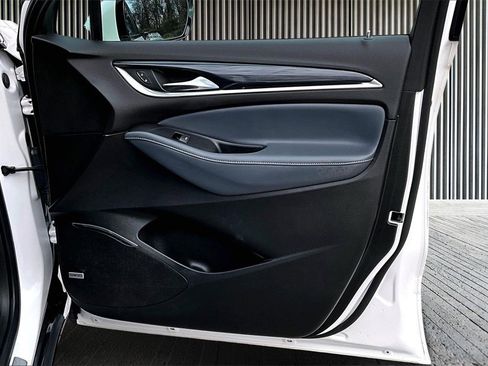 Used 2022 Buick Enclave Essence w/ Experience Buick Package image 24