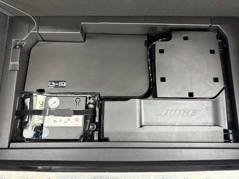 Used 2018 Porsche Panamera 4S image 44