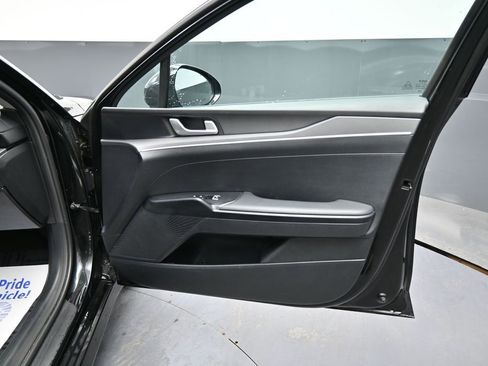 Used 2025 Kia K5 LXS FWD image 18
