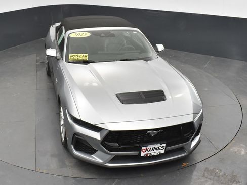 Used 2025 Ford Mustang GT Premium RWD image 26
