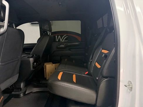 Used 2024 GMC Sierra 2500 AT4 w/ AT4 Preferred Package image 16