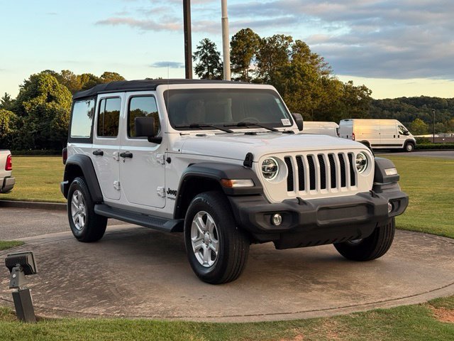 Used 2022 Jeep Wrangler Unlimited Sport AWD/4WD image 9