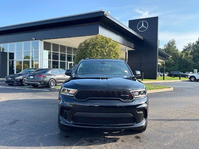 Used 2025 Dodge Durango GT w/ Blacktop Package AWD/4WD image 3