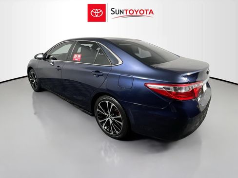 Used 2015 Toyota Camry LE image 6