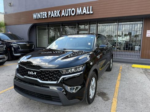 Used 2022 Kia Sorento LX FWD image 1