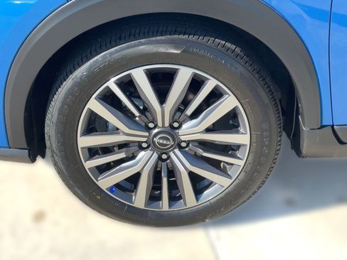 Used 2024 Nissan Kicks SV image 12