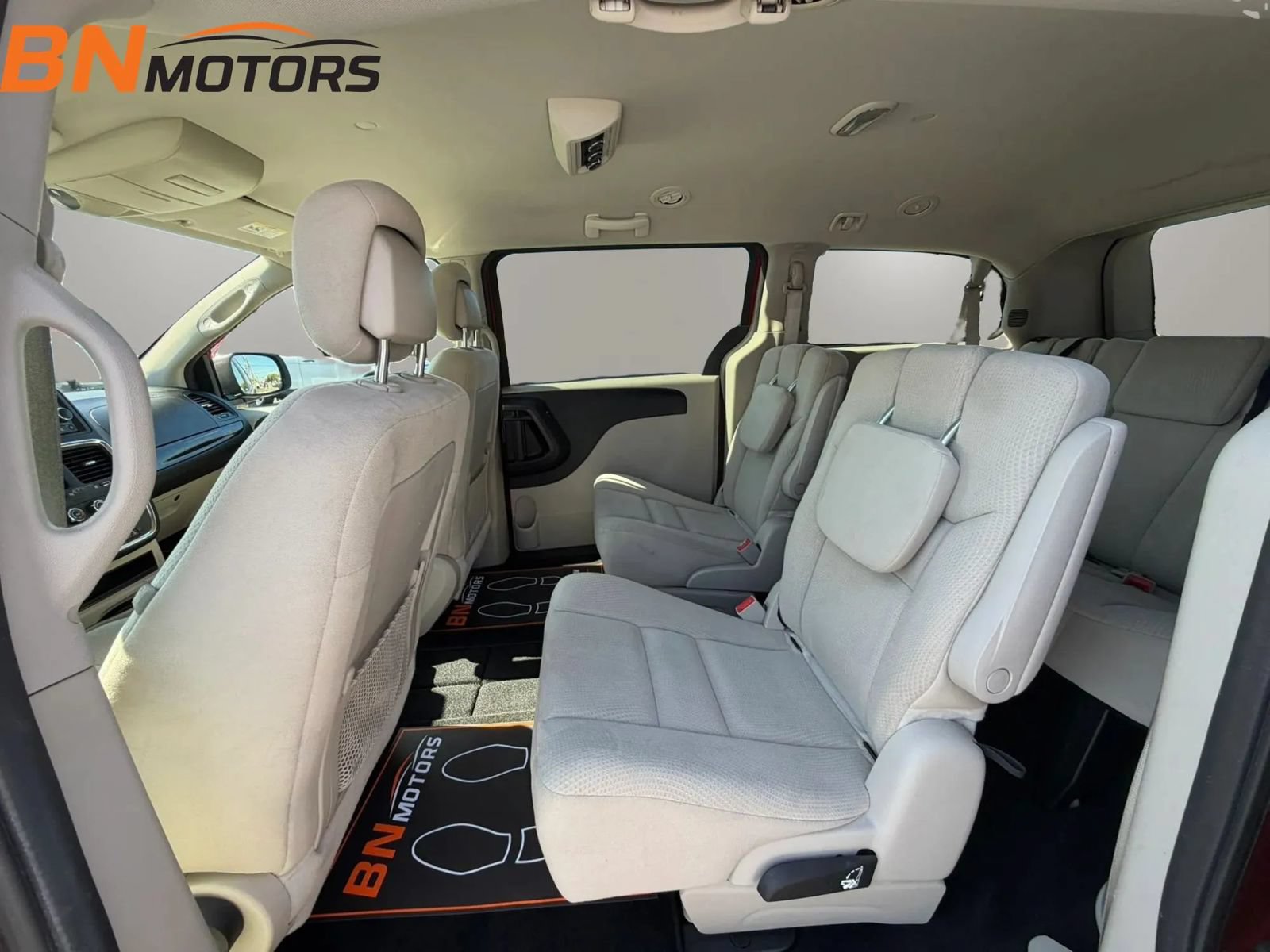 Used 2015 Dodge Grand Caravan SE w/ Quick Order Package 29E SE FWD image 14