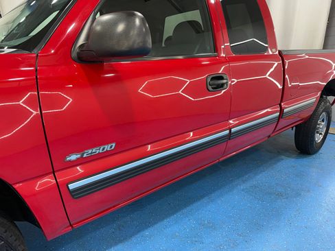 Used 1999 Chevrolet Silverado 2500 2WD Extended Cab w/ Exterior Appearance Pkg image 10
