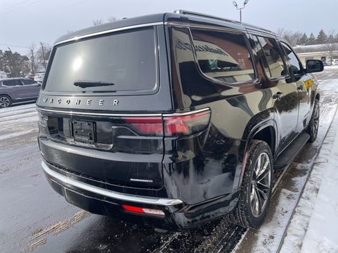 Used 2023 Jeep Wagoneer Series II w/ Premium Group I image 11