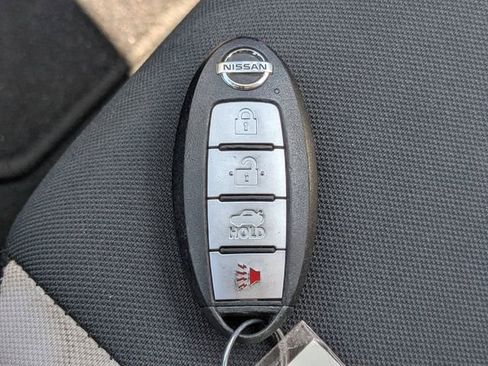 Used 2021 Nissan Versa SV FWD image 26