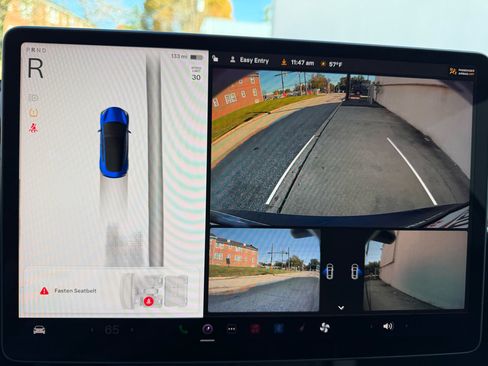 Used 2021 Tesla Model 3 Standard Range Plus image 17