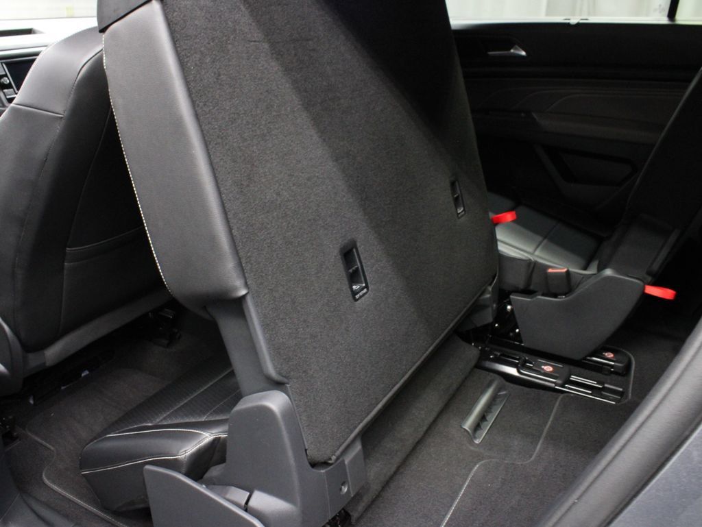 Used 2023 Volkswagen Atlas SE AWD/4WD image 54