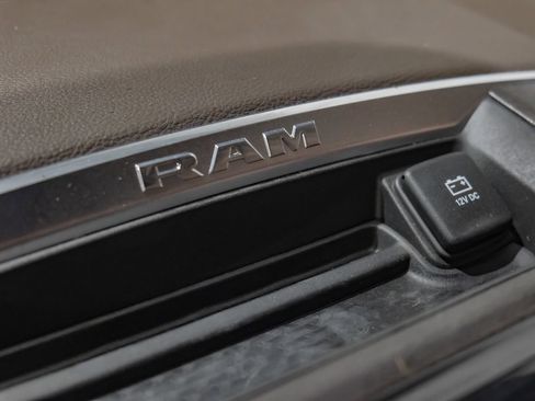 Used 2026 RAM 3500 Laramie AWD/4WD image 29