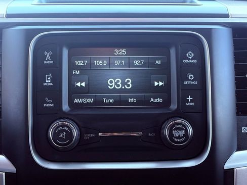 Used 2014 RAM 1500 Classic SLT RWD image 33