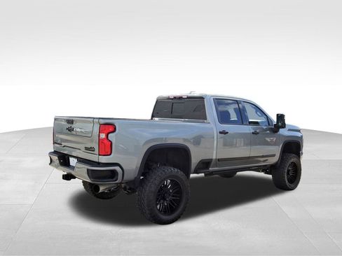 Used 2024 Chevrolet Silverado 2500 High Country w/ High Country Premium Package image 4