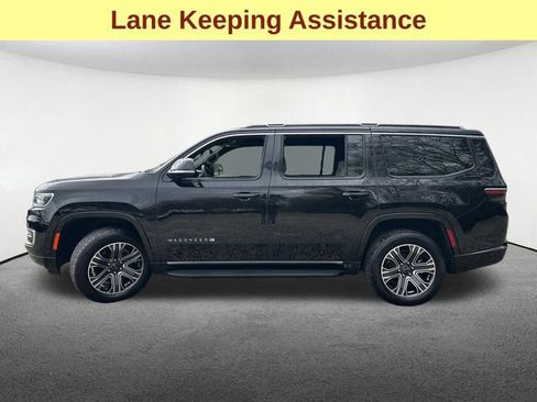 Used 2025 Jeep Wagoneer 4WD image 6