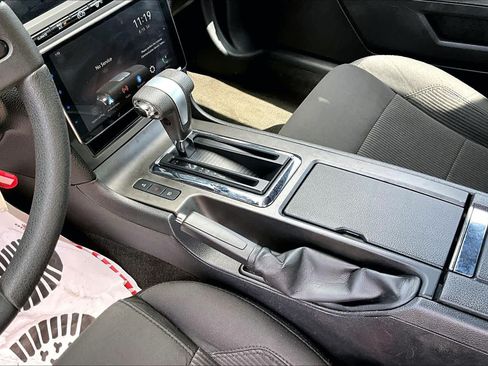 Used 2012 Ford Mustang Coupe RWD image 17