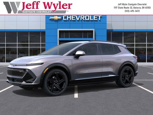 New 2024 Chevrolet Equinox EV RS FWD image 2