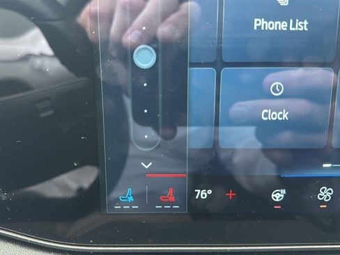 Used 2025 Ford Mustang Premium RWD image 34