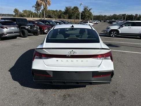 New 2026 Hyundai Elantra Sport image 11