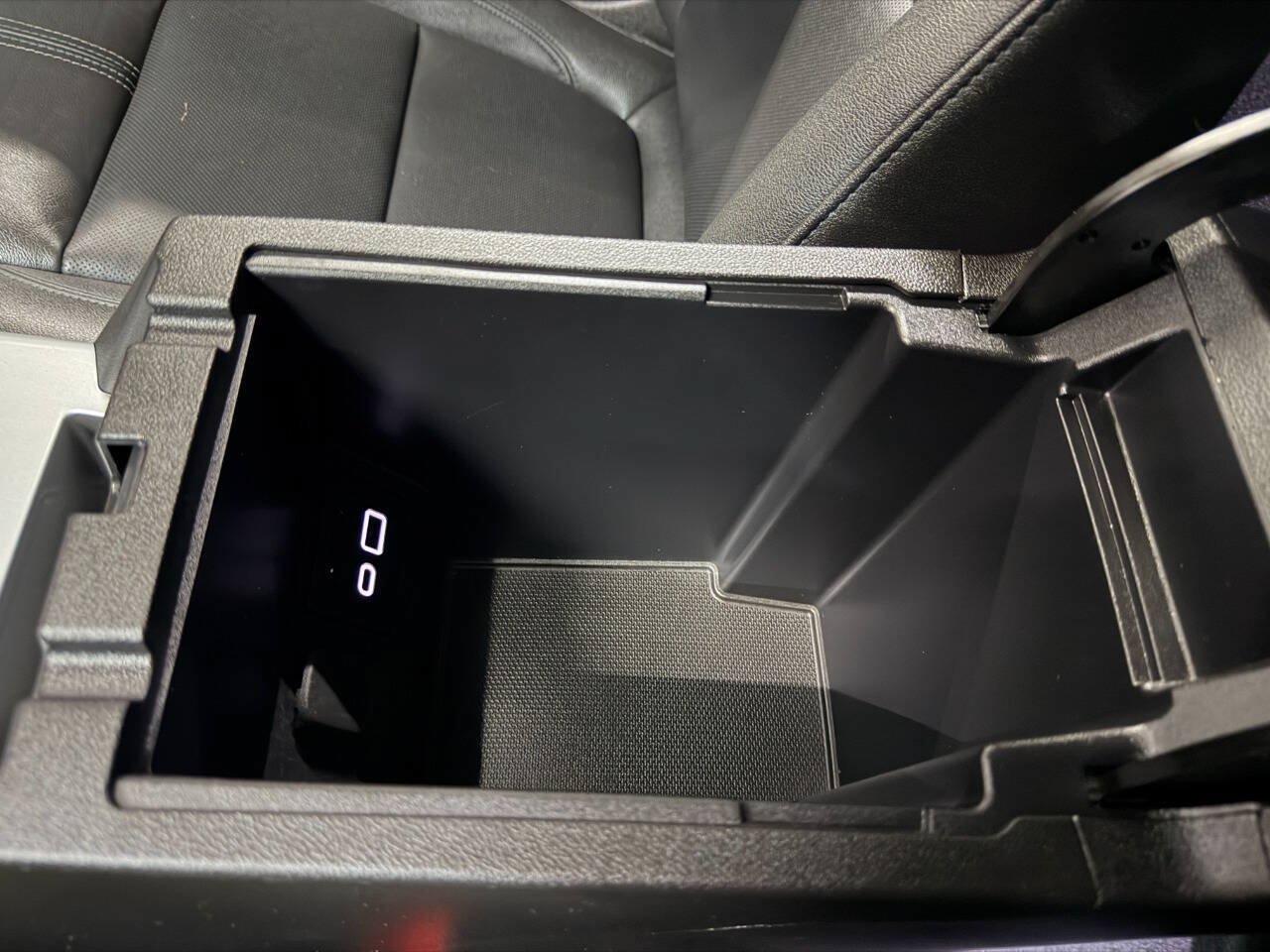 Used 2022 Chevrolet Blazer LT w/ Sound & Technology Package FWD image 53