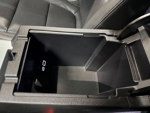 Used 2022 Chevrolet Blazer LT w/ Sound & Technology Package FWD image 53