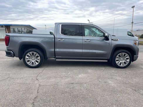 Used 2021 GMC Sierra 1500 Denali w/ Denali Ultimate Package AWD/4WD image 6