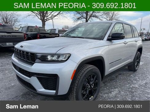 New 2026 Jeep Grand Cherokee Laredo image 1