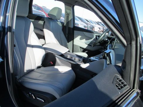 Used 2025 Acura MDX w/ Technology Package image 21