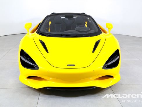 New 2026 McLaren 750S Spider RWD image 5