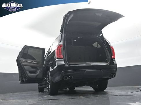 Used 2021 GMC Yukon Denali w/ Denali Premium Package RWD image 30