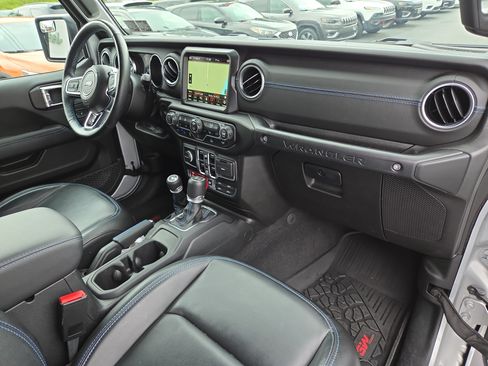 Certified 2023 Jeep Wrangler Unlimited Rubicon 4xe w/ Cold Weather Group AWD/4WD image 19