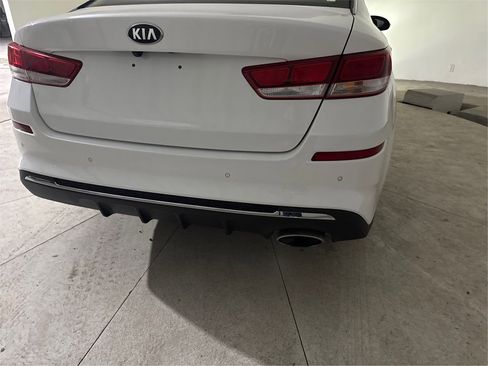 Used 2019 Kia Optima LX image 29