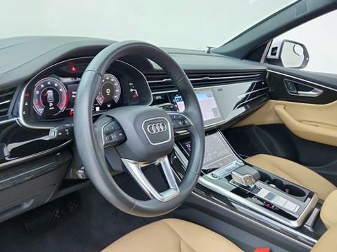 Used 2021 Audi Q8 Prestige w/ Prestige Package AWD/4WD image 18