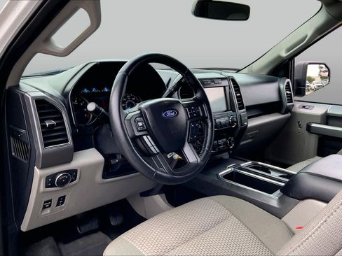 Used 2019 Ford F150 XLT w/ Equipment Group 302A Luxury AWD/4WD image 16