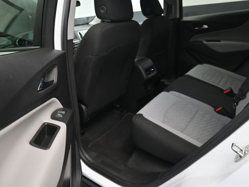 Used 2022 Chevrolet Equinox LS w/ LS Convenience Package AWD/4WD image 23