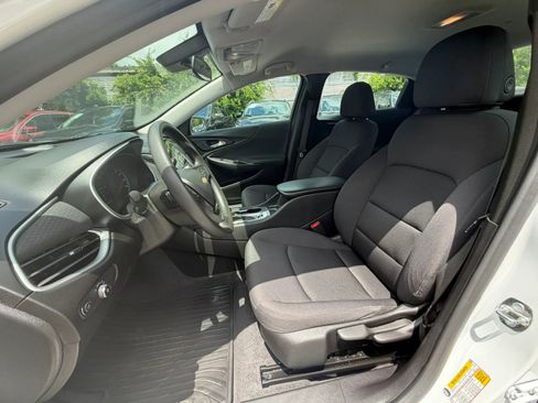 Used 2023 Chevrolet Malibu LS FWD image 20