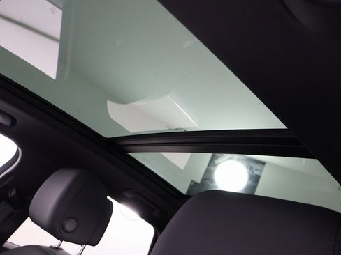 Certified 2025 Audi Q3 2.0T Premium w/ Convenience Package image 10