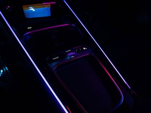 New 2025 Mercedes-Benz GLB 250 image 22