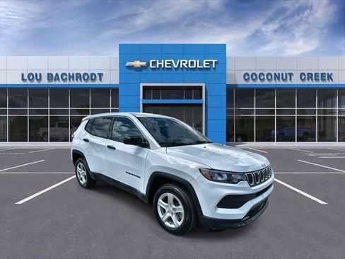 Used 2023 Jeep Compass Sport image 1