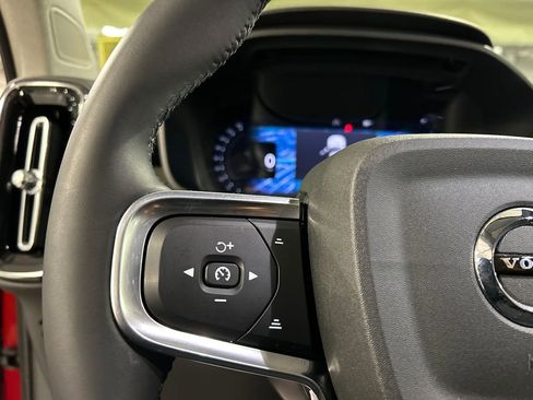Certified 2023 Volvo XC40 B5 Plus w/ Protection Package Premier AWD/4WD image 13