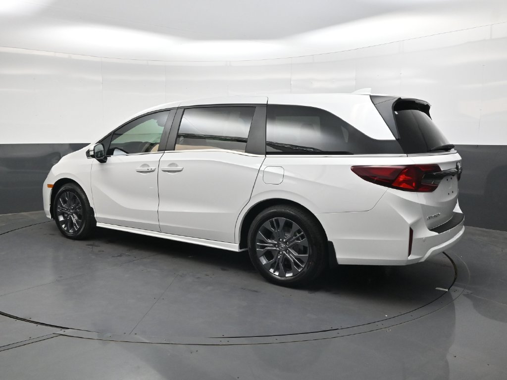 New 2027 Honda Odyssey Touring image 6