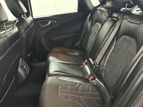 Used 2016 Chrysler 200 S w/ Navigation & Sound Group I image 33