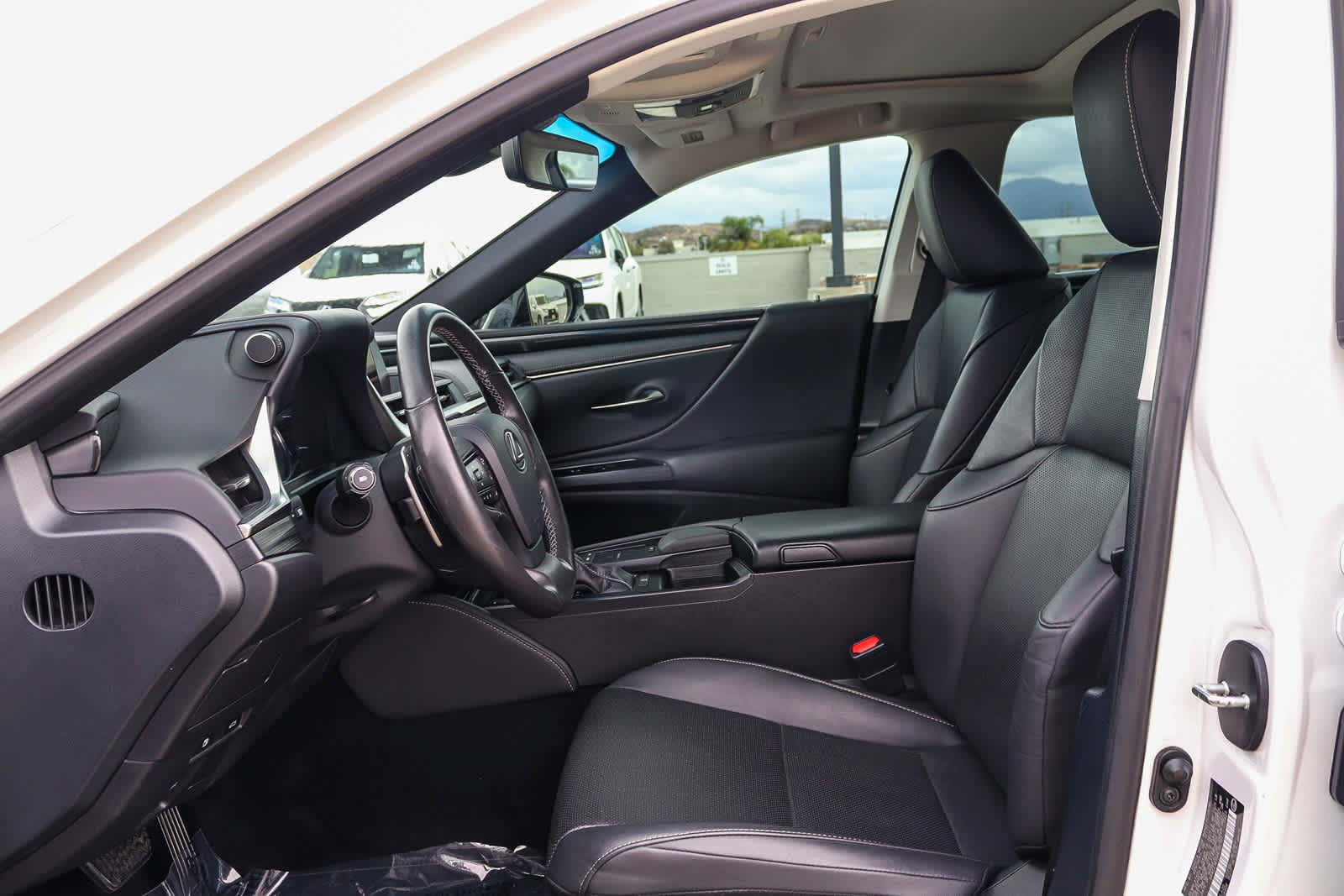 Certified 2021 Lexus ES 350 w/ Accessory Package 2 FWD image 20