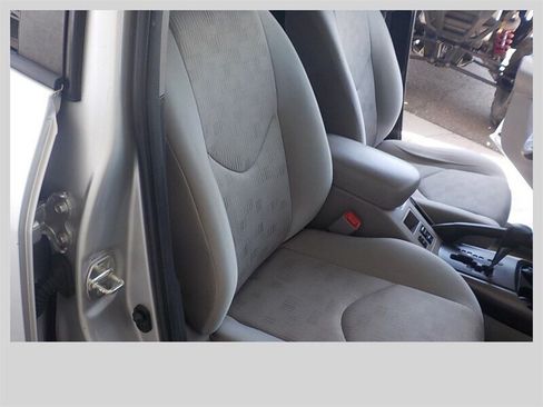 Used 2011 Toyota RAV4 4WD w/ Base L4 Extra Value Pkg image 28
