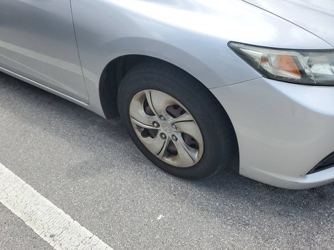 Used 2015 Honda Civic LX image 4