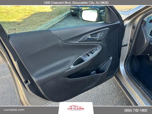 Used 2023 Chevrolet Malibu LS image 11