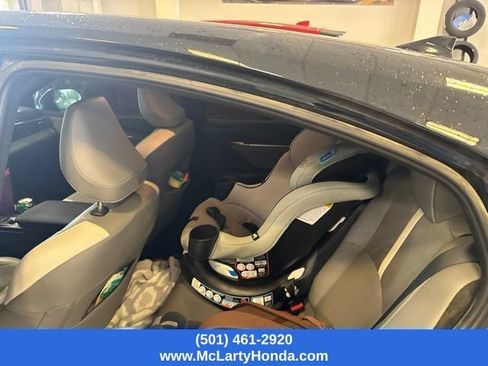 Used 2025 Toyota Camry SE FWD image 8